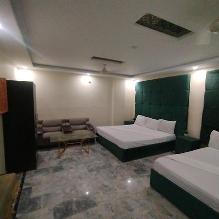Hotel Crown Plaza, Near Karachi Airport, Darul Sehat Hospital, Dow, Agha Khan And Liaqat Hospital Eksteriør bilde