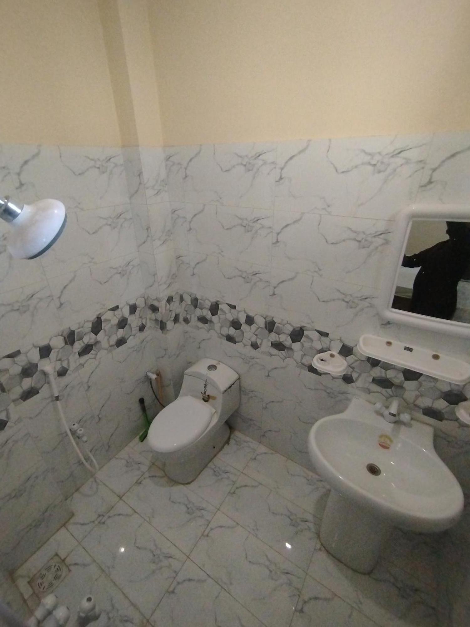 Hotel Crown Plaza, Near Karachi Airport, Darul Sehat Hospital, Dow, Agha Khan And Liaqat Hospital Eksteriør bilde