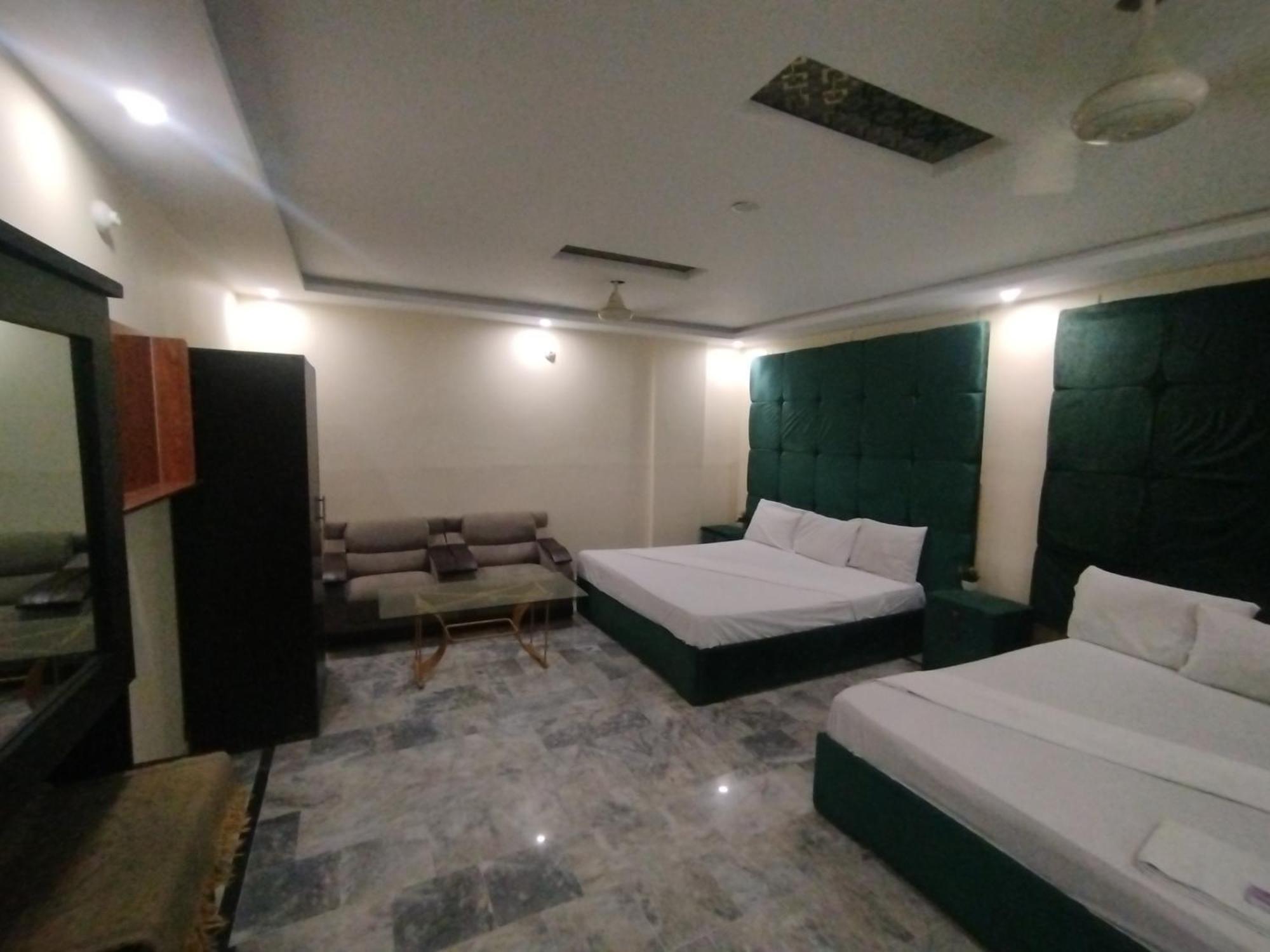 Hotel Crown Plaza, Near Karachi Airport, Darul Sehat Hospital, Dow, Agha Khan And Liaqat Hospital Eksteriør bilde