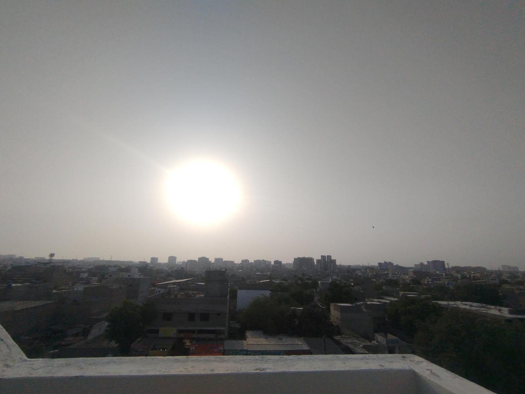 Hotel Crown Plaza, Near Karachi Airport, Darul Sehat Hospital, Dow, Agha Khan And Liaqat Hospital Eksteriør bilde
