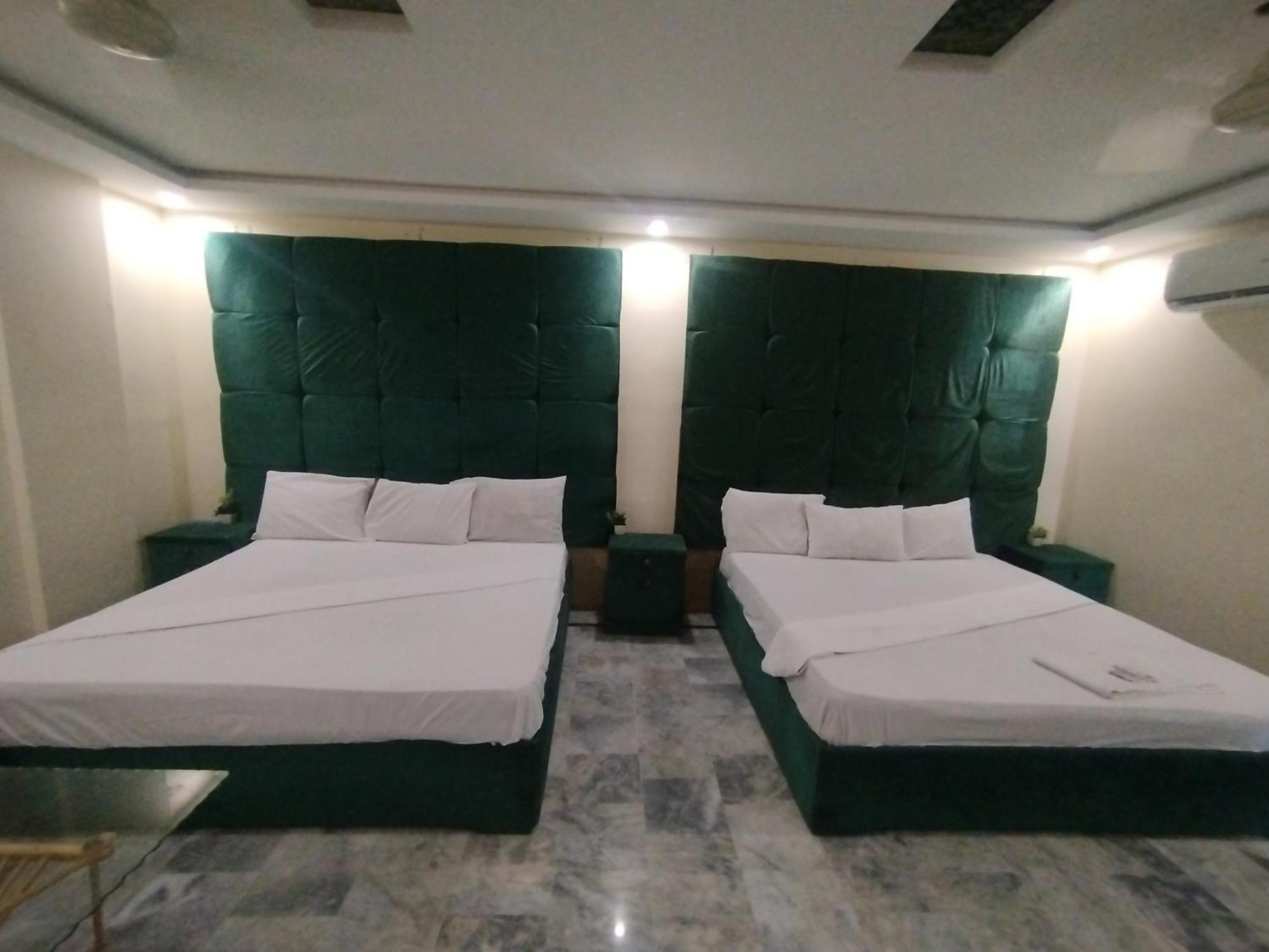 Hotel Crown Plaza, Near Karachi Airport, Darul Sehat Hospital, Dow, Agha Khan And Liaqat Hospital Eksteriør bilde