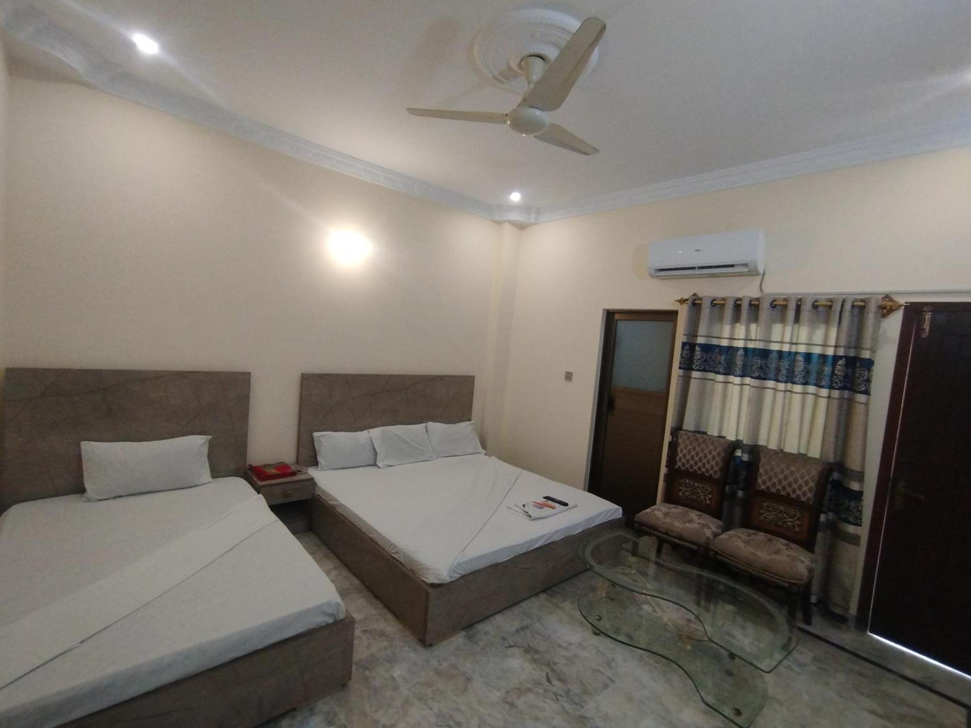 Hotel Crown Plaza, Near Karachi Airport, Darul Sehat Hospital, Dow, Agha Khan And Liaqat Hospital Eksteriør bilde